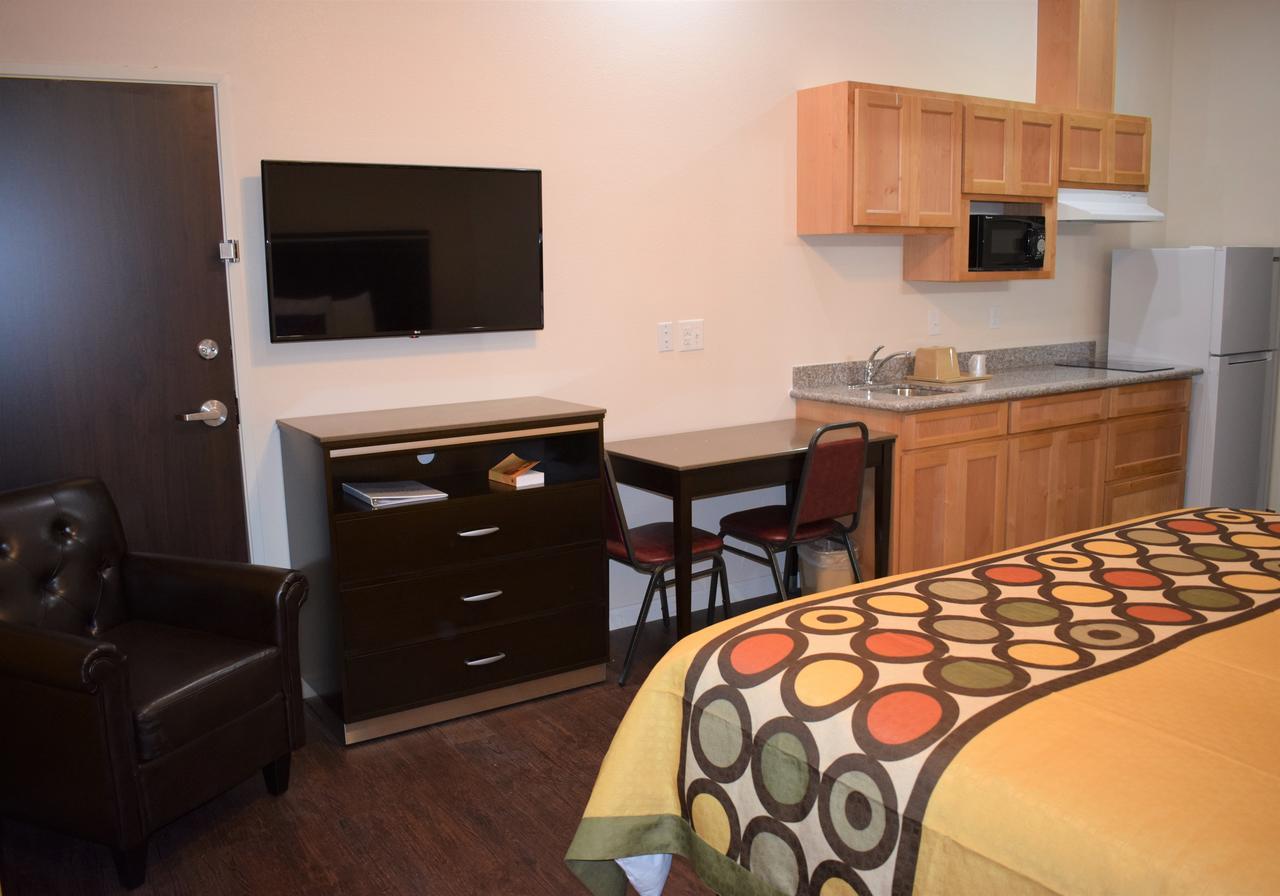 Texas Bungalows Hotel & Suites Остин Екстериор снимка
