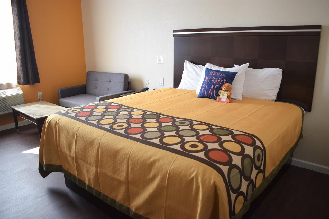 Texas Bungalows Hotel & Suites Остин Екстериор снимка