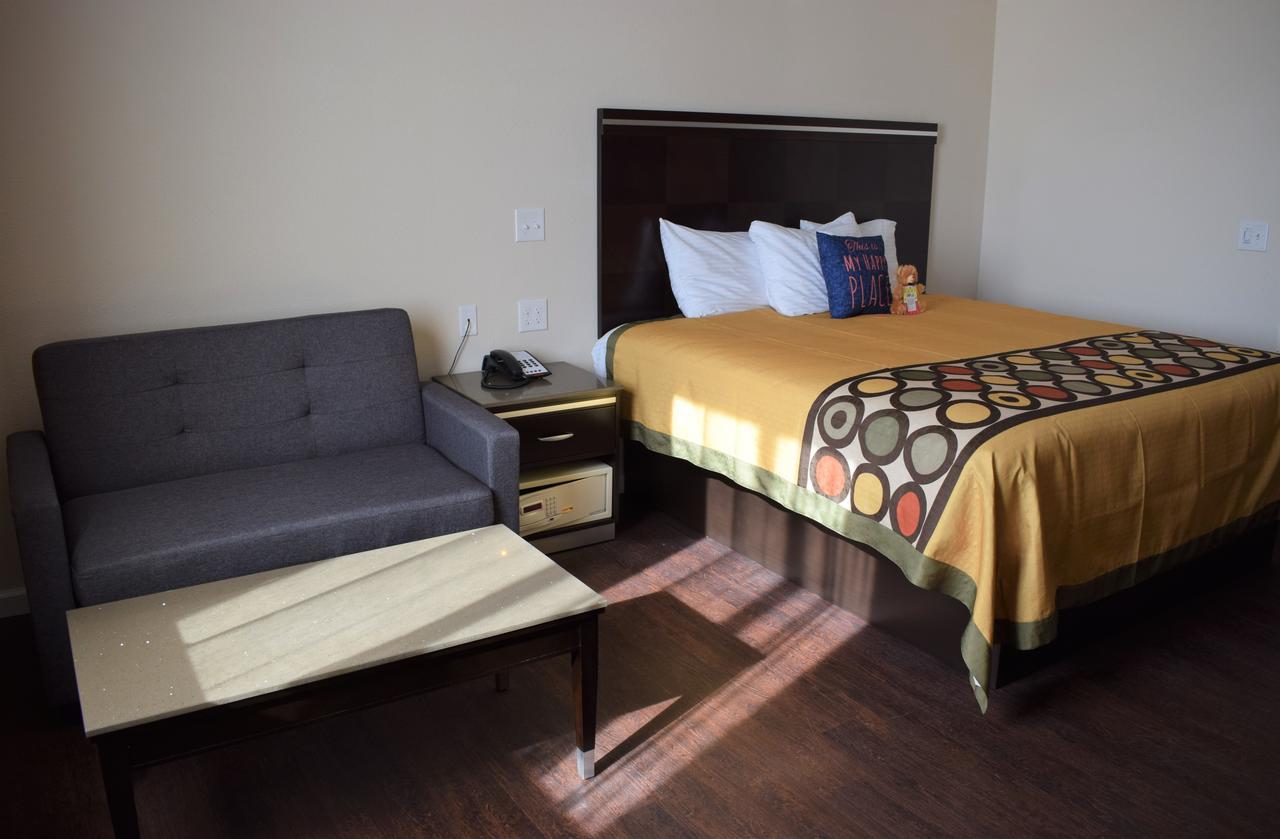 Texas Bungalows Hotel & Suites Остин Екстериор снимка