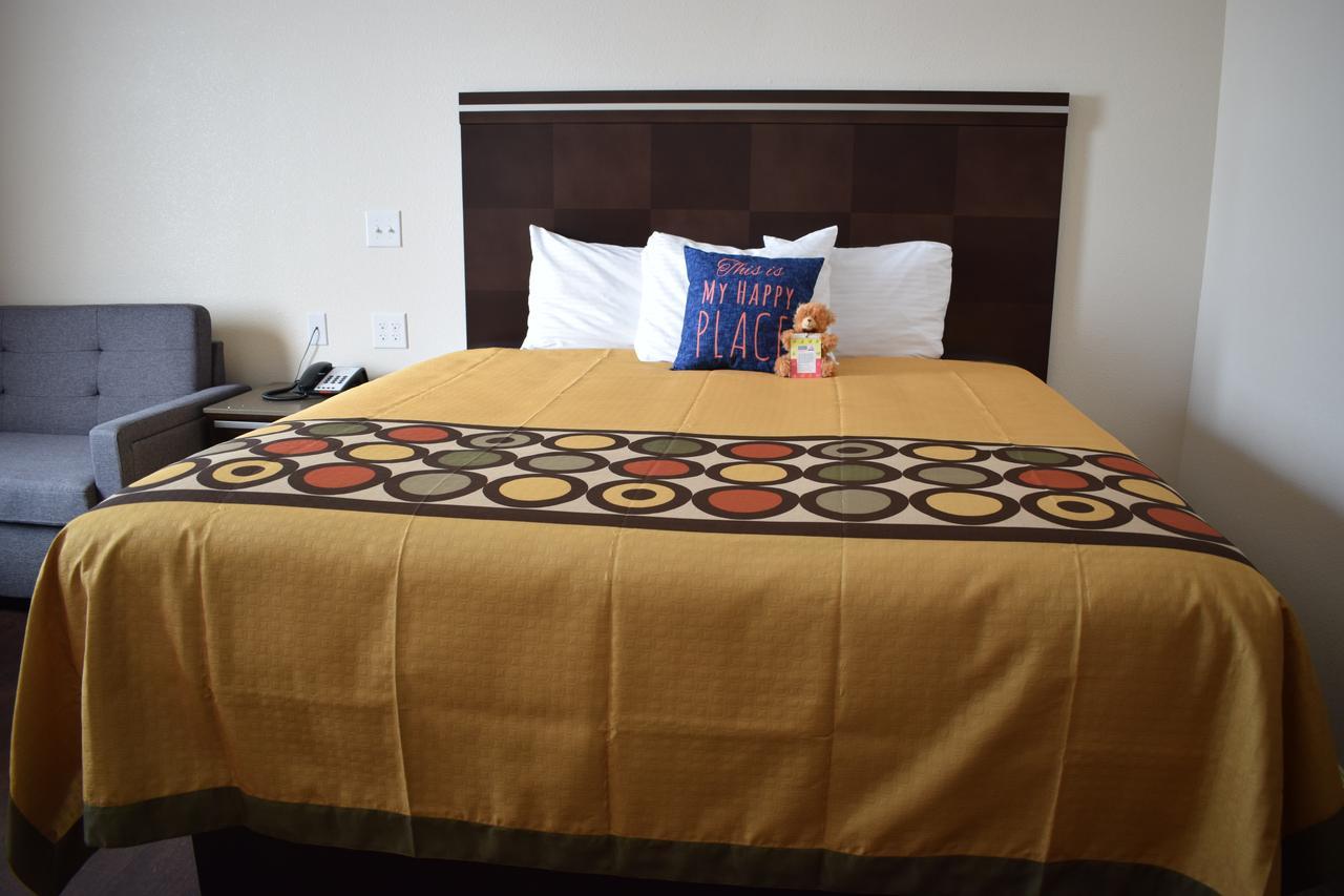 Texas Bungalows Hotel & Suites Остин Екстериор снимка